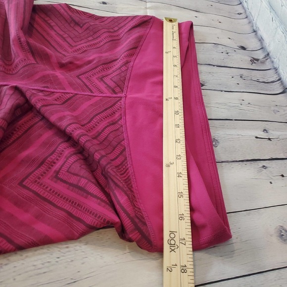 Fabletics Leggings Size XL Purple Print Stretch High Waisted Ankle - Picture 8 of 11